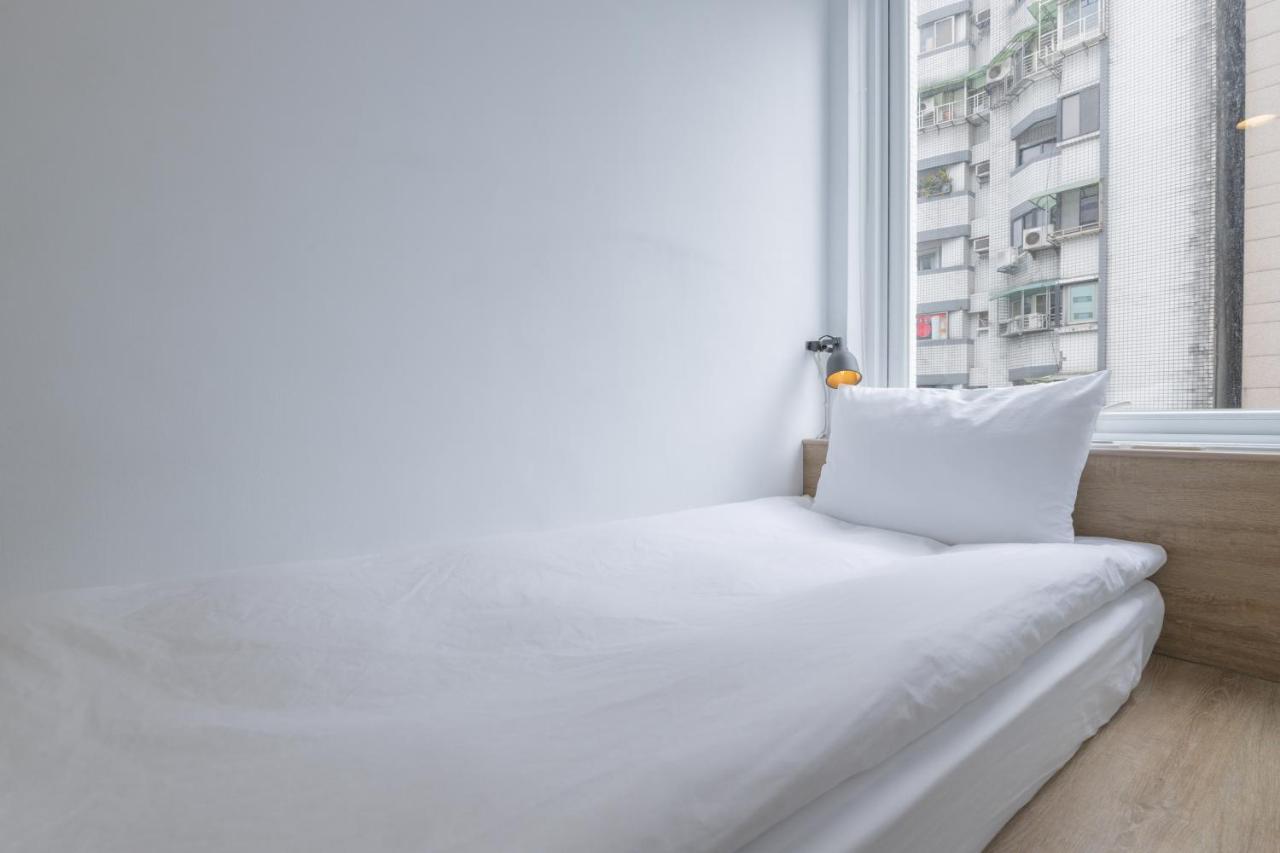 Owlstay Flip Flop Hostel - Garden Taipei Exterior photo