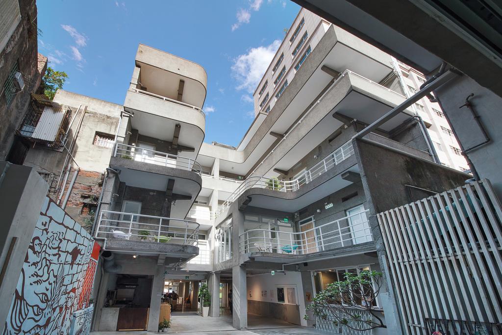 Owlstay Flip Flop Hostel - Garden Taipei Exterior photo